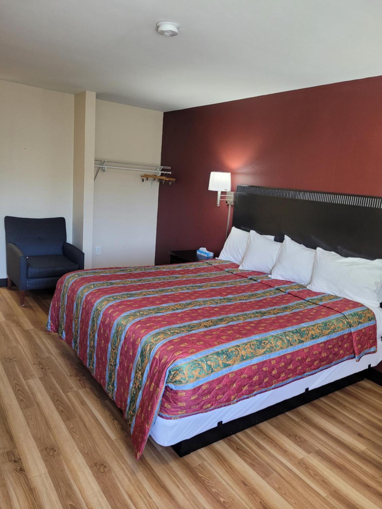 Red Crown Inn Лорел Екстер'єр фото